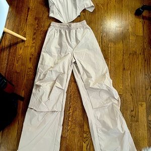 Pretty Little Thing 2 piece. Corset and draw string cargo pants. Size US 4.